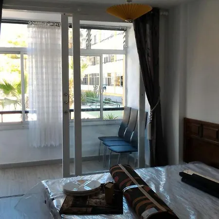 Chasna Arona (Tenerife)